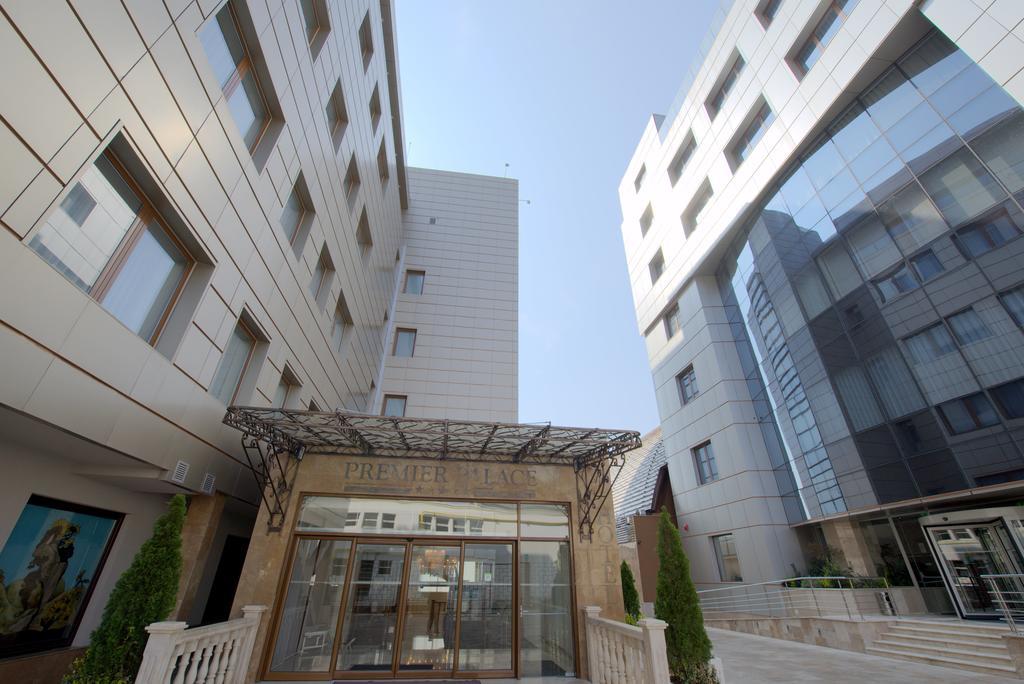 Premier Palace Spa Hotel Bucureşti Eksteriør bilde The main entrance of the hospital